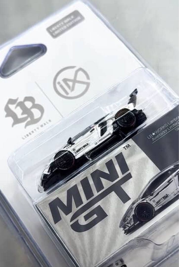 Mini gt Lamborghini Crome インドネシアイベント