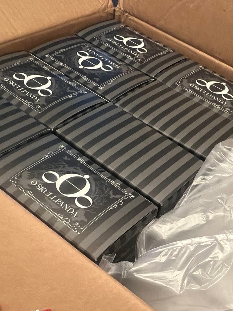 popmart アメリカ ニューヨーク 限定 スカルパンダ　レア