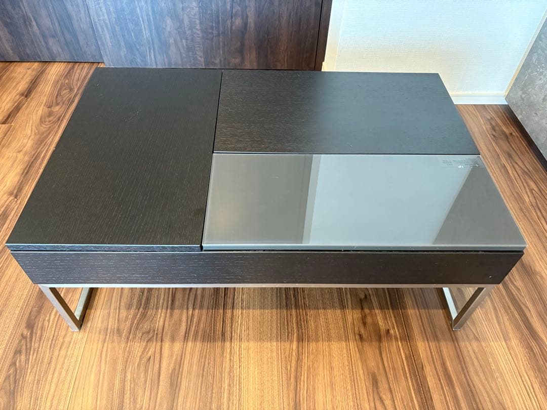 ボーコンセプトのローテーブル 収納付き