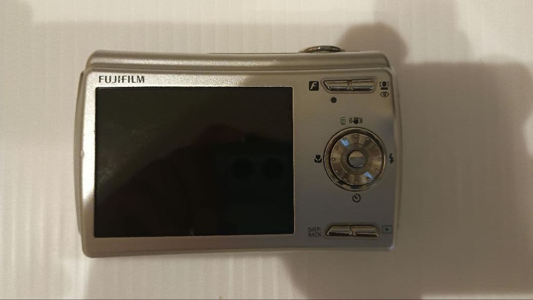 FUJIFILM FINEPIX F100fd コンパクトデジタルカメラ