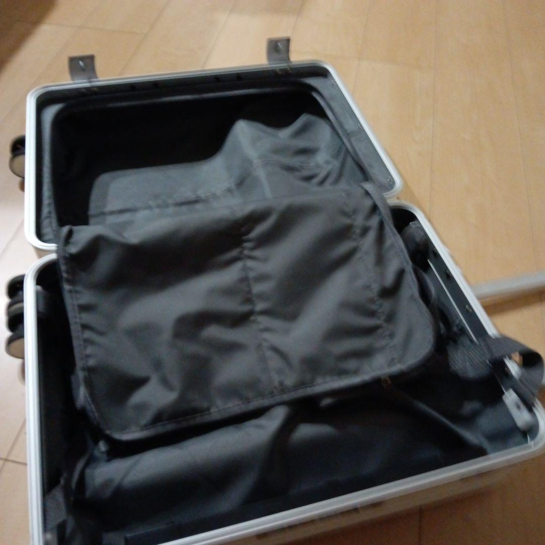 ホワイト 旅行かばん ダイヤルロック付き