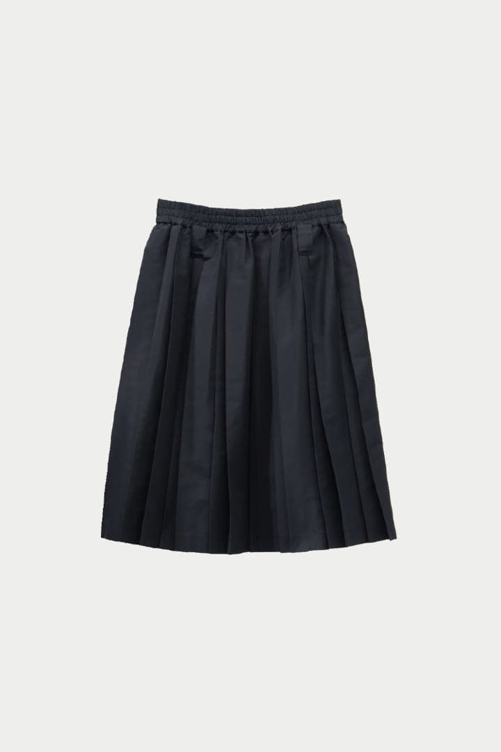 新作 タフタプリーツスカート（ブラック） machatt