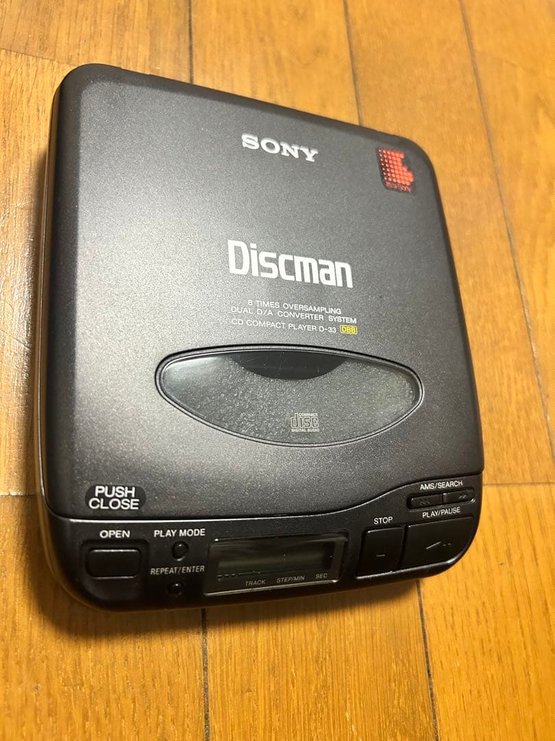 SONY Discman D-33 ポータブルCDプレーヤー　未使用に近い