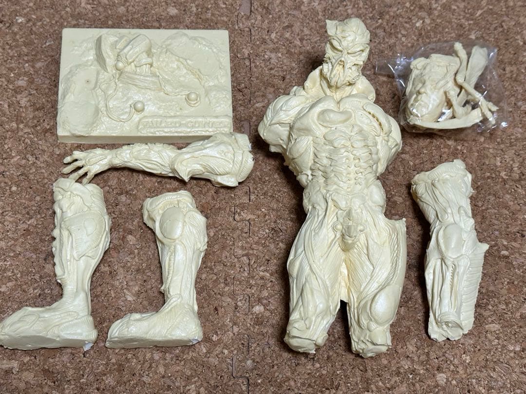 絶版品　フューチャーモデルズ　フェイルド・ガイバー　1/6 韮沢靖　原型