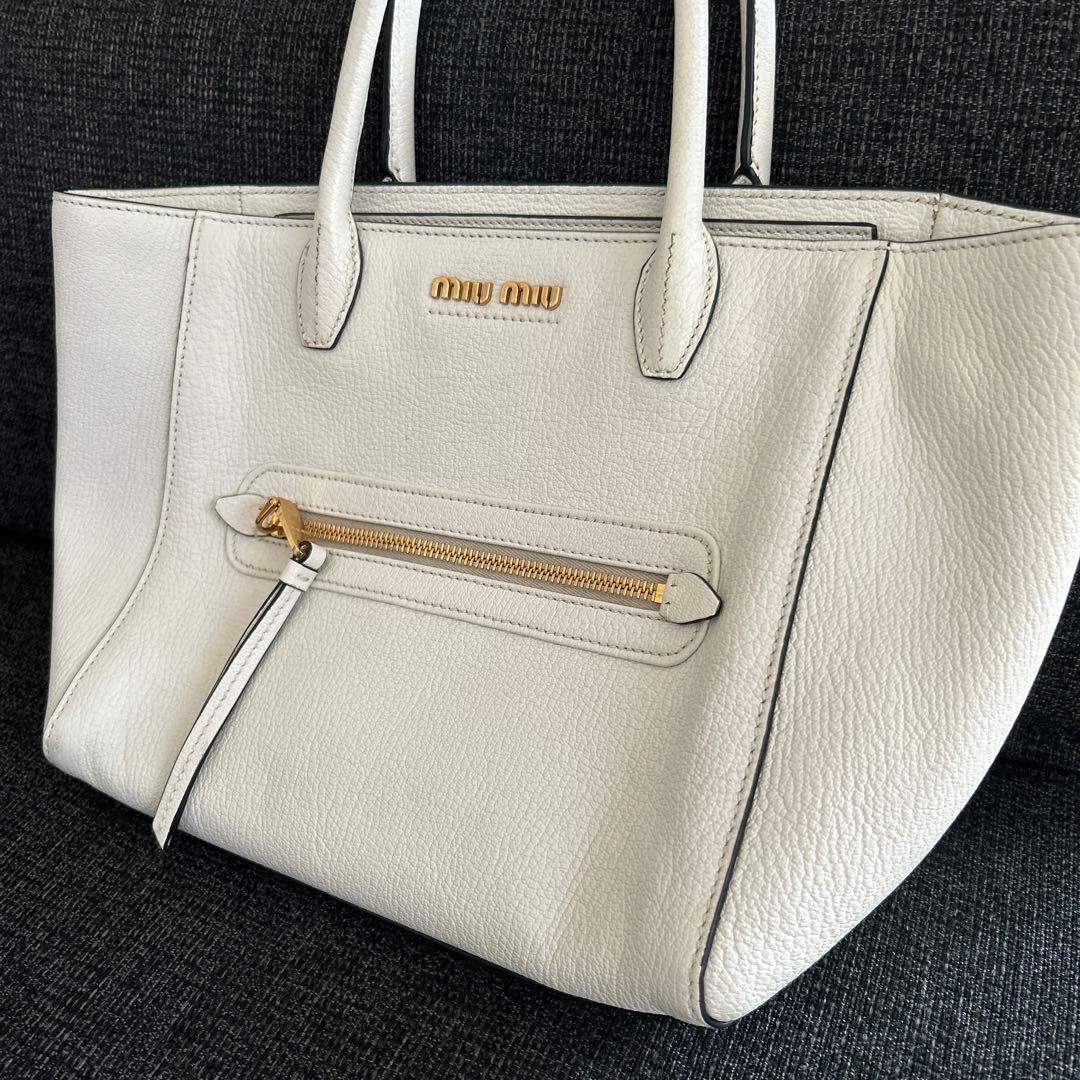 ホワイトレザー ハンドバッグ