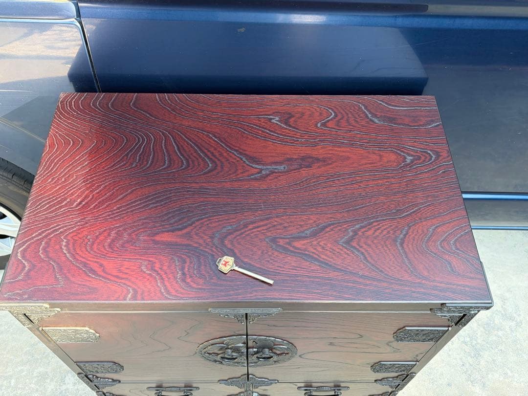 ②青木産業　天然　欅　室町　古代　サイドボード　収納 鍵付