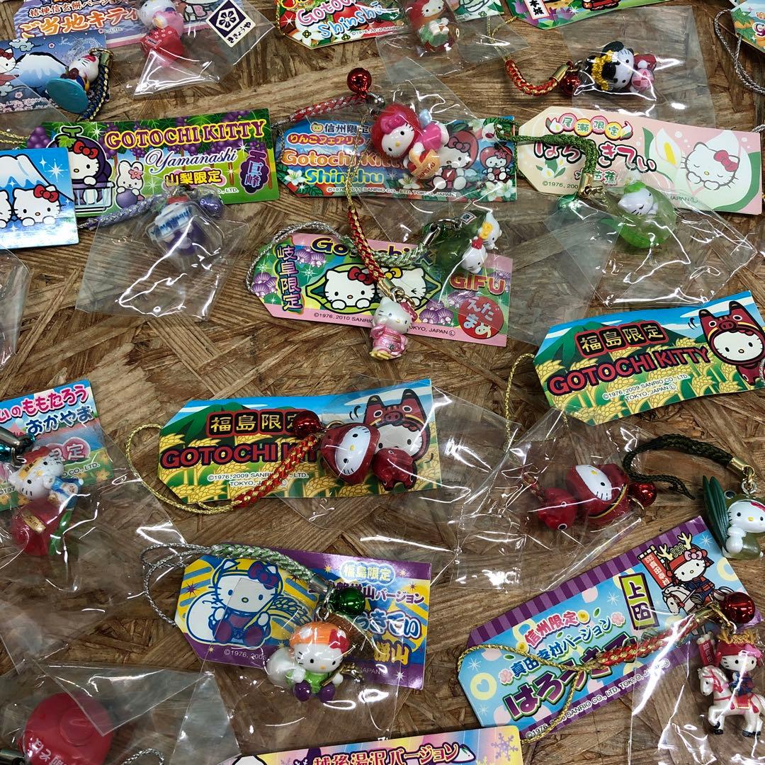 M4499 ハローキティ ご当地限定根付ストラップ まとめ売り（140個以上）