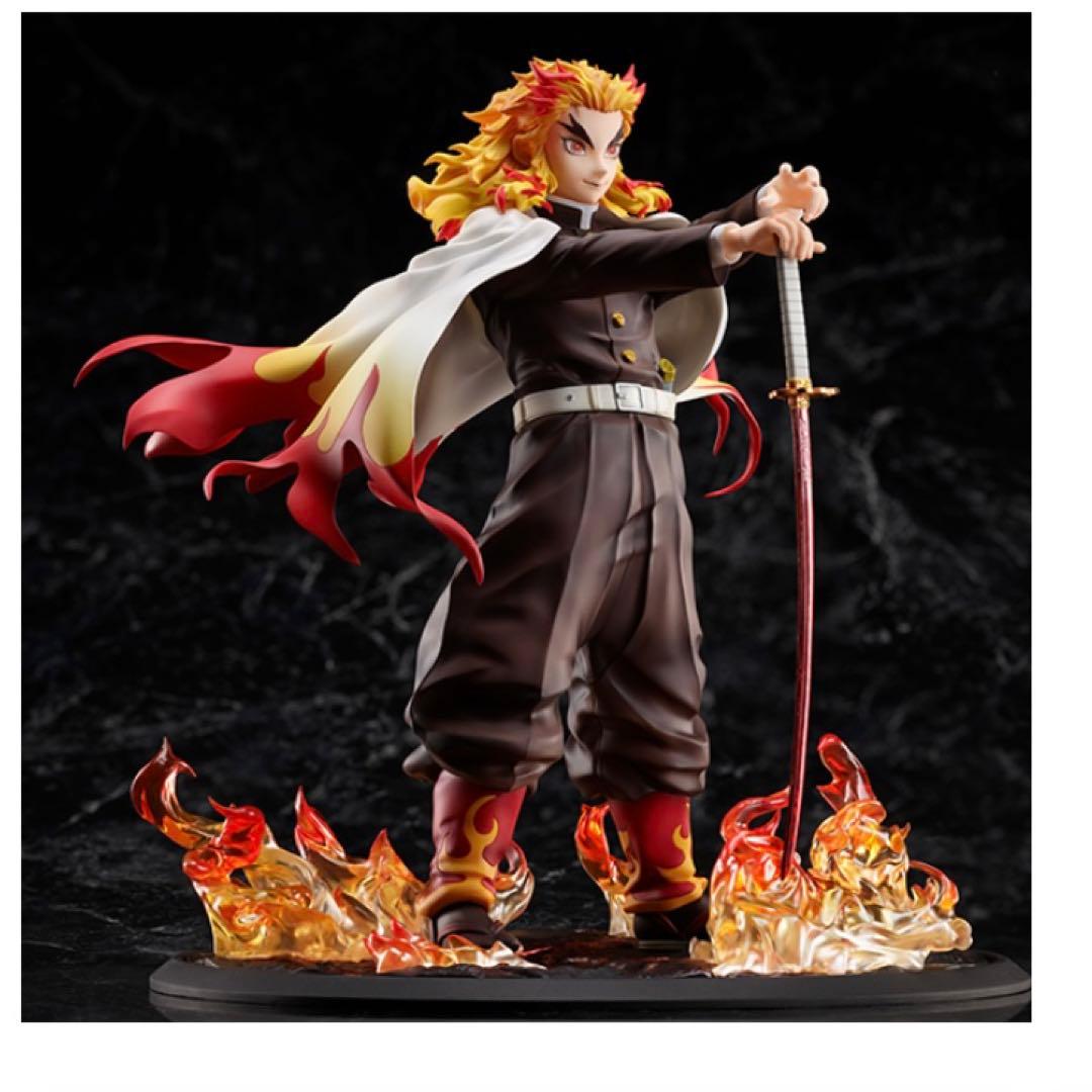 煉獄杏寿郎8/1スケールフィギュア