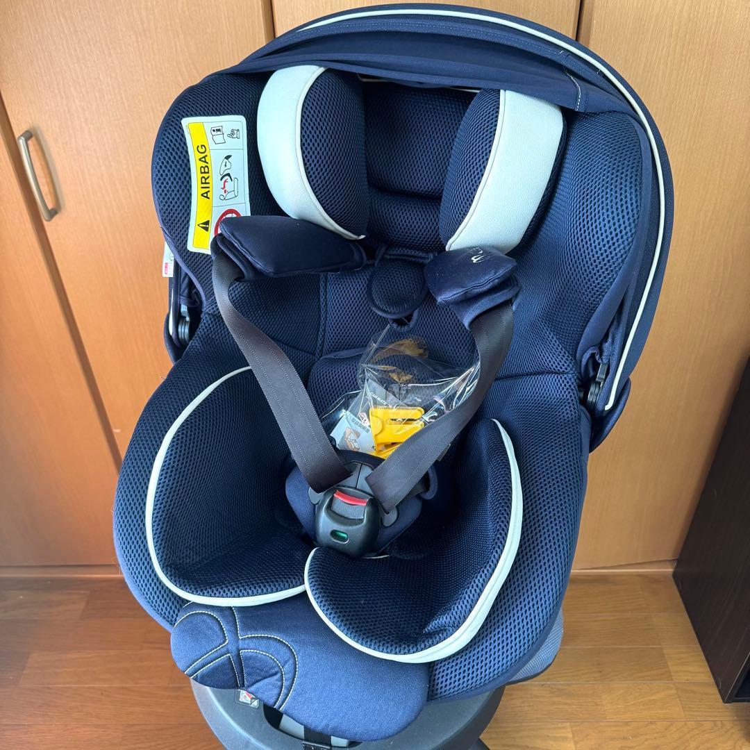 【極美品】エールべべ クルット5i グランス ISOFIX チャイルドシート