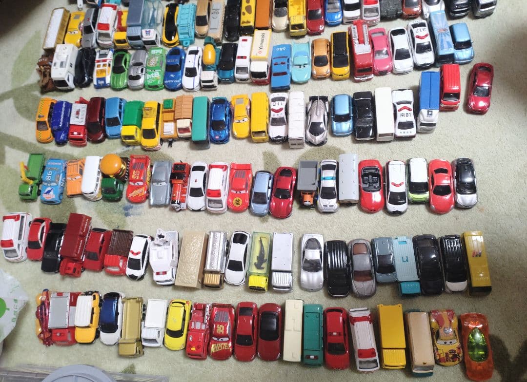 トミカ 　大量　300台位