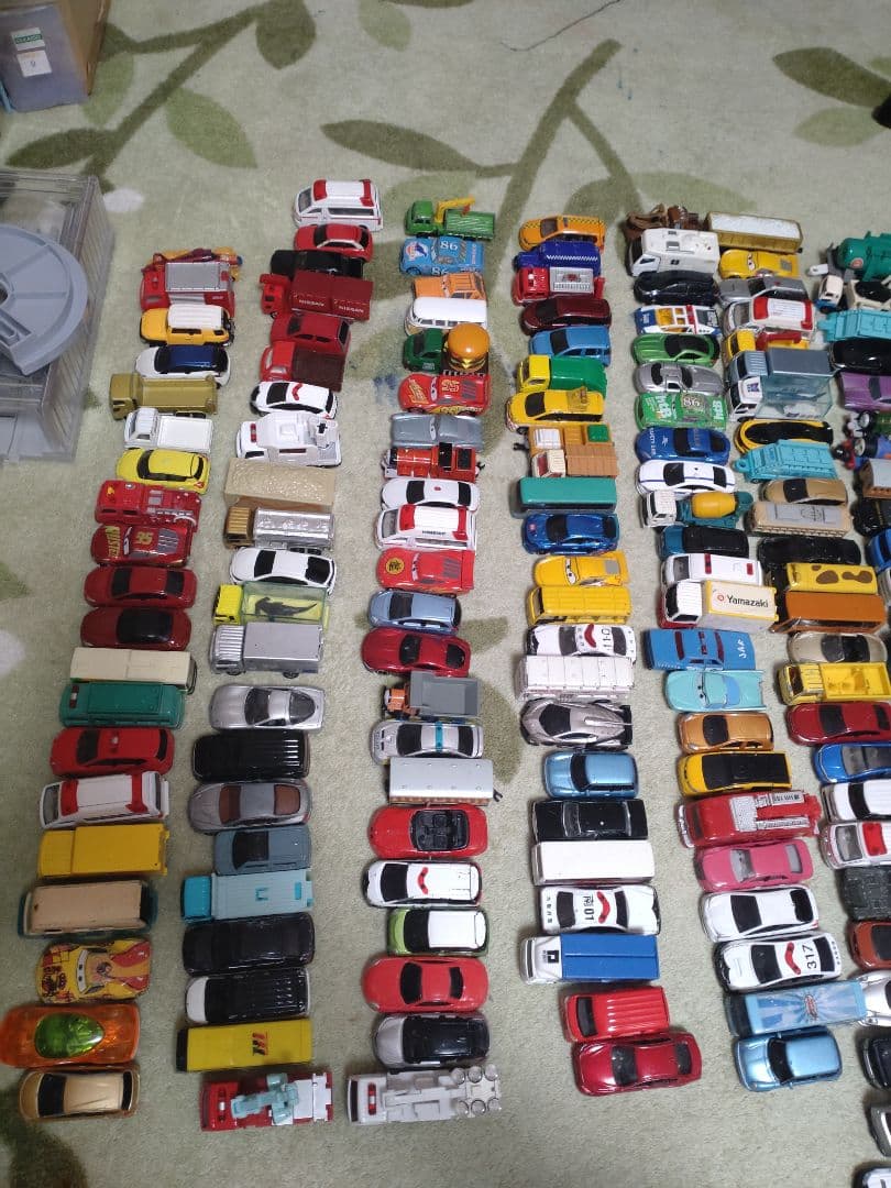 トミカ 　大量　300台位