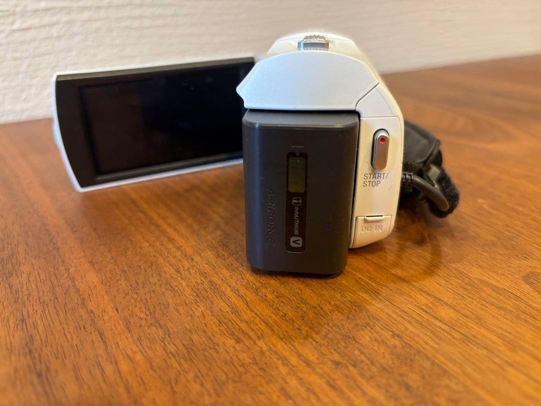 SONY HDR-CX675 ハンディカム 9.2MP 60倍ズームビデオカメラ