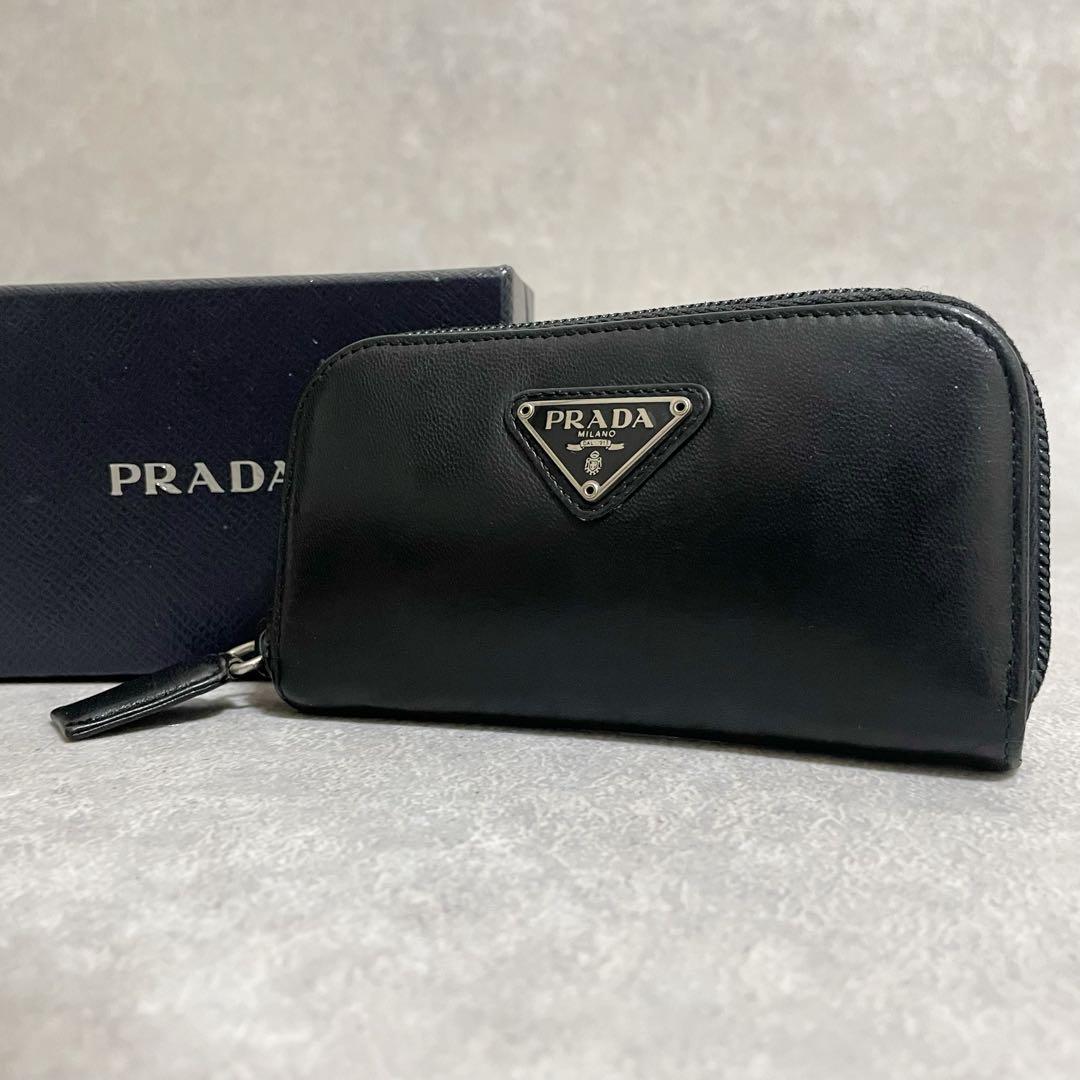 希少　PRADA プラダ　ラウンドジップ　キーケース　6連　レザー　ブラック