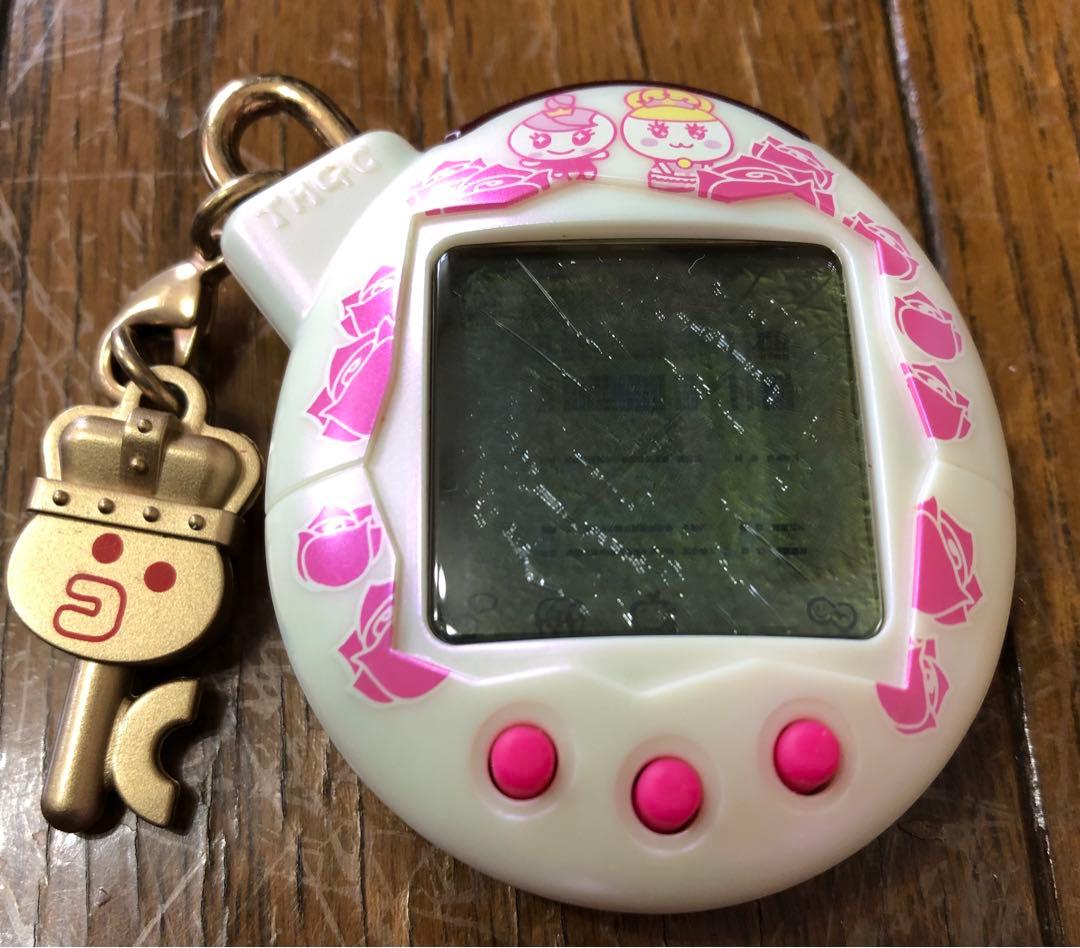 ジャンク品　夢のロイヤルふぁみりー たまごっちプラス ロイヤルローズ