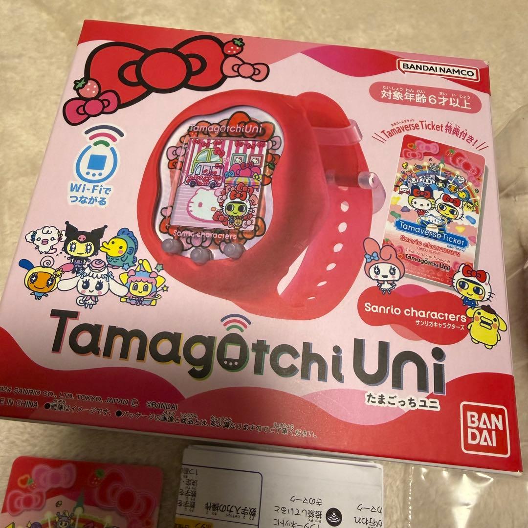 Tamagotchi Uni 赤 Sanrioたまごっちユニサンリオ