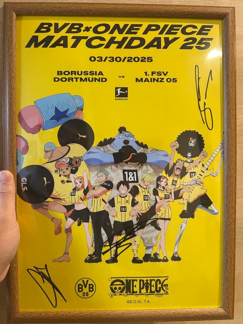 お*か様 【超貴重】ドルトムント　ワンピースコラボ当選限定ポスター 直筆サイン入