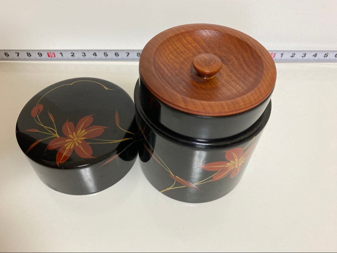 浄法寺塗　うるみ工房　漆器の茶筒1、急須台１、おしぼり入れ５、茶托５のセット