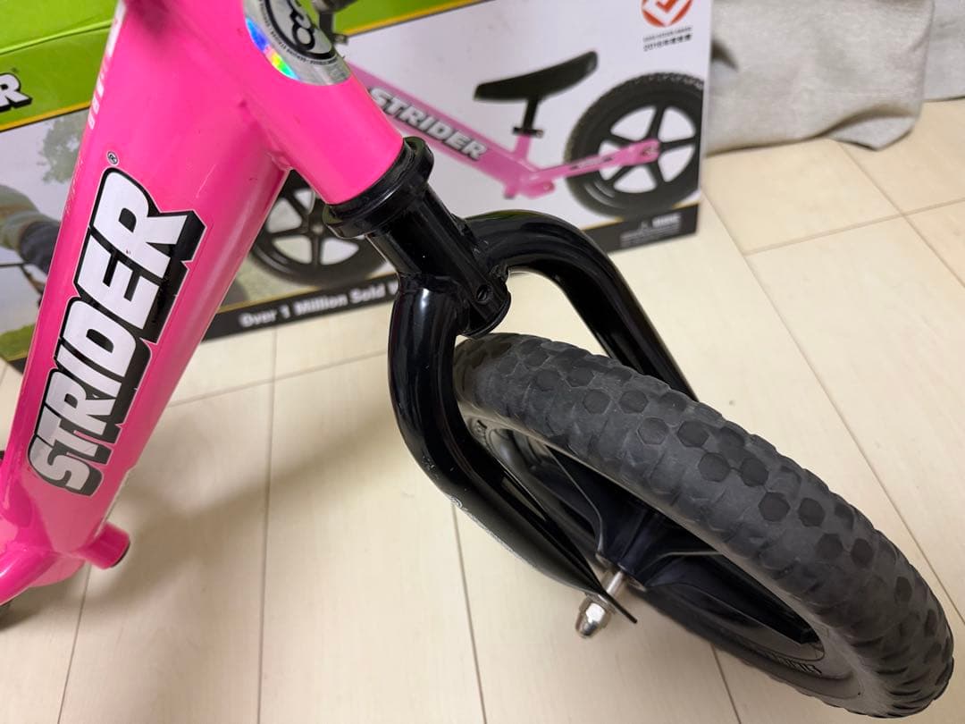 【箱付】2017年STRIDER ストライダー ピンク　スポーツ　ロングポスト付