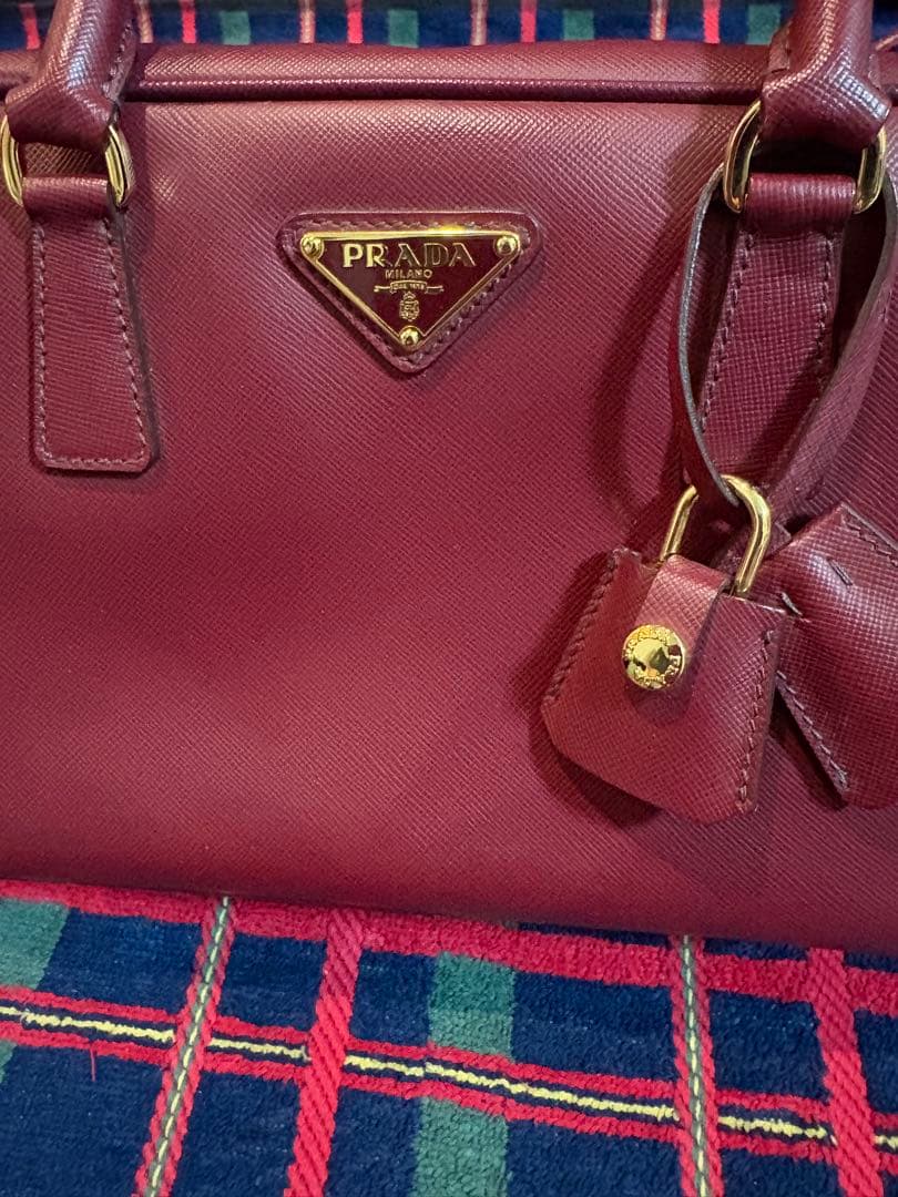 極美品☆　プラダ　ハンドバッグ　サフィアーノ　ラクス　ボストン