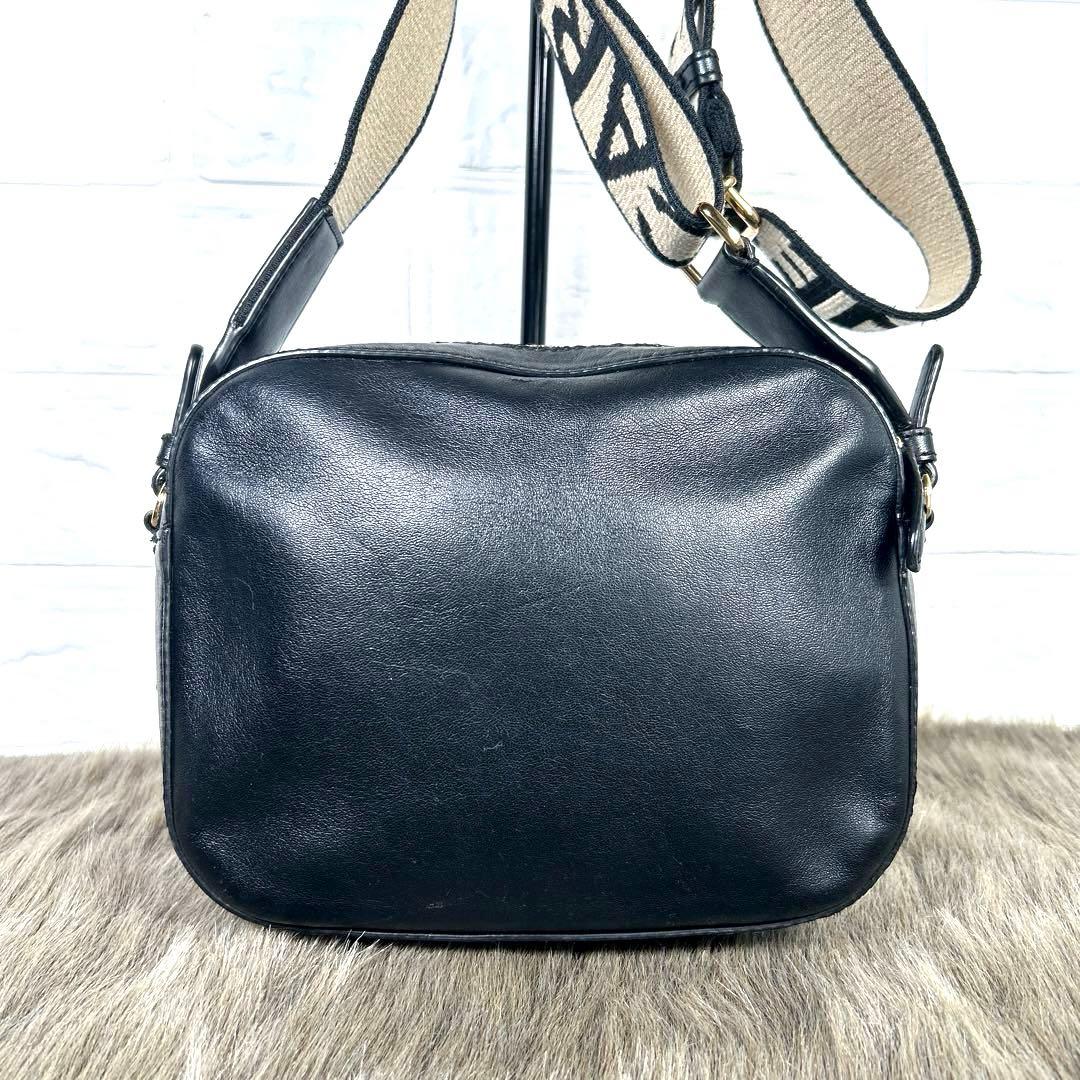 ステラマッカートニー　ショルダーバッグ　サークルロゴ　黒　カメラバッグK1486