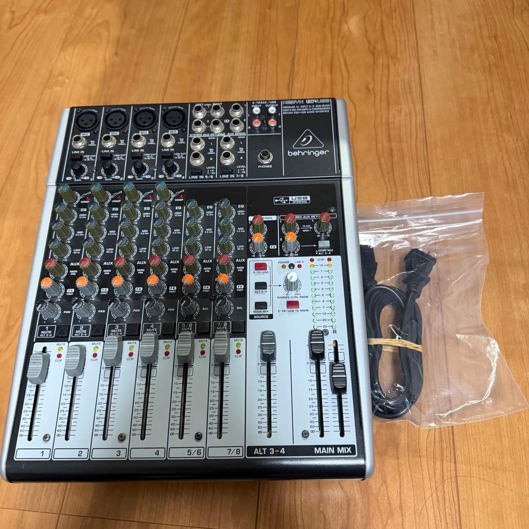 Behringer XENYX X1204USB アナログミキサー動作品