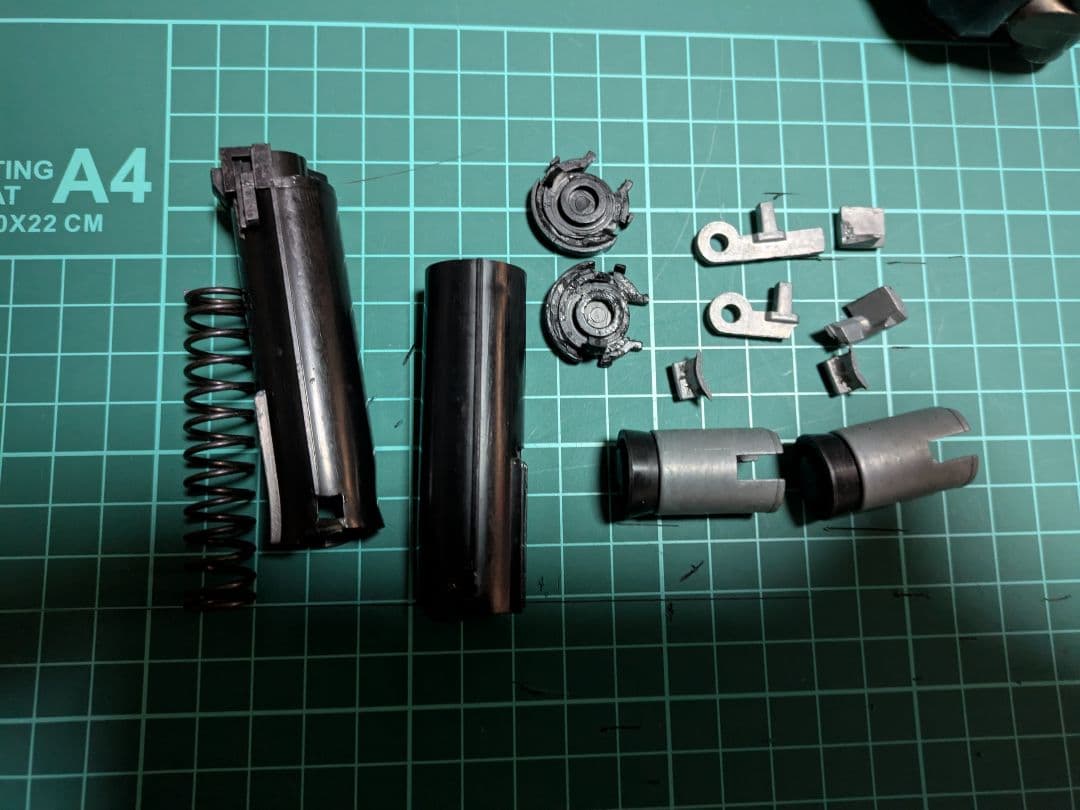 マルゼン ライブカート 排莢式 ルガーP08 豪華フルセット部品取り2丁付き