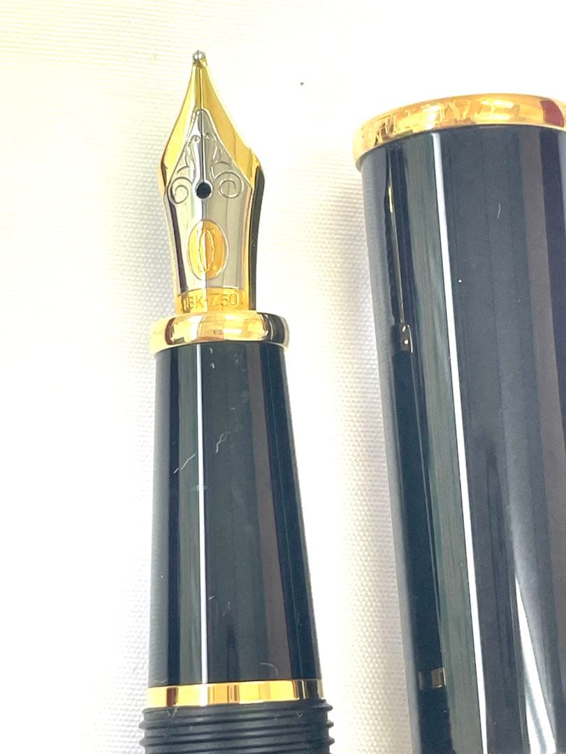 超美品　カルティエ 万年筆 ブラック ペン先 18K Au750