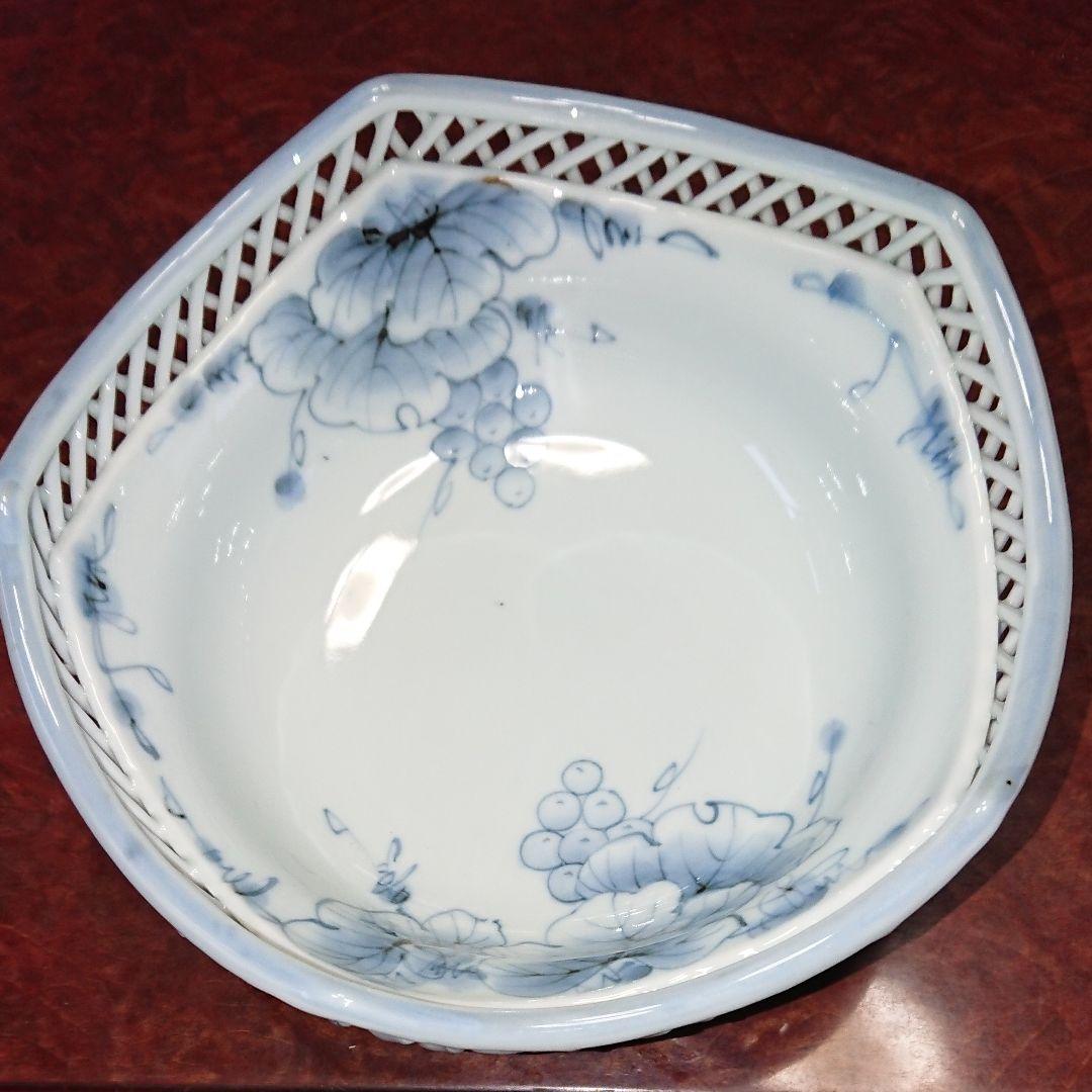 透かし陶器大鉢と黄色うさぎ大鉢・未使用品