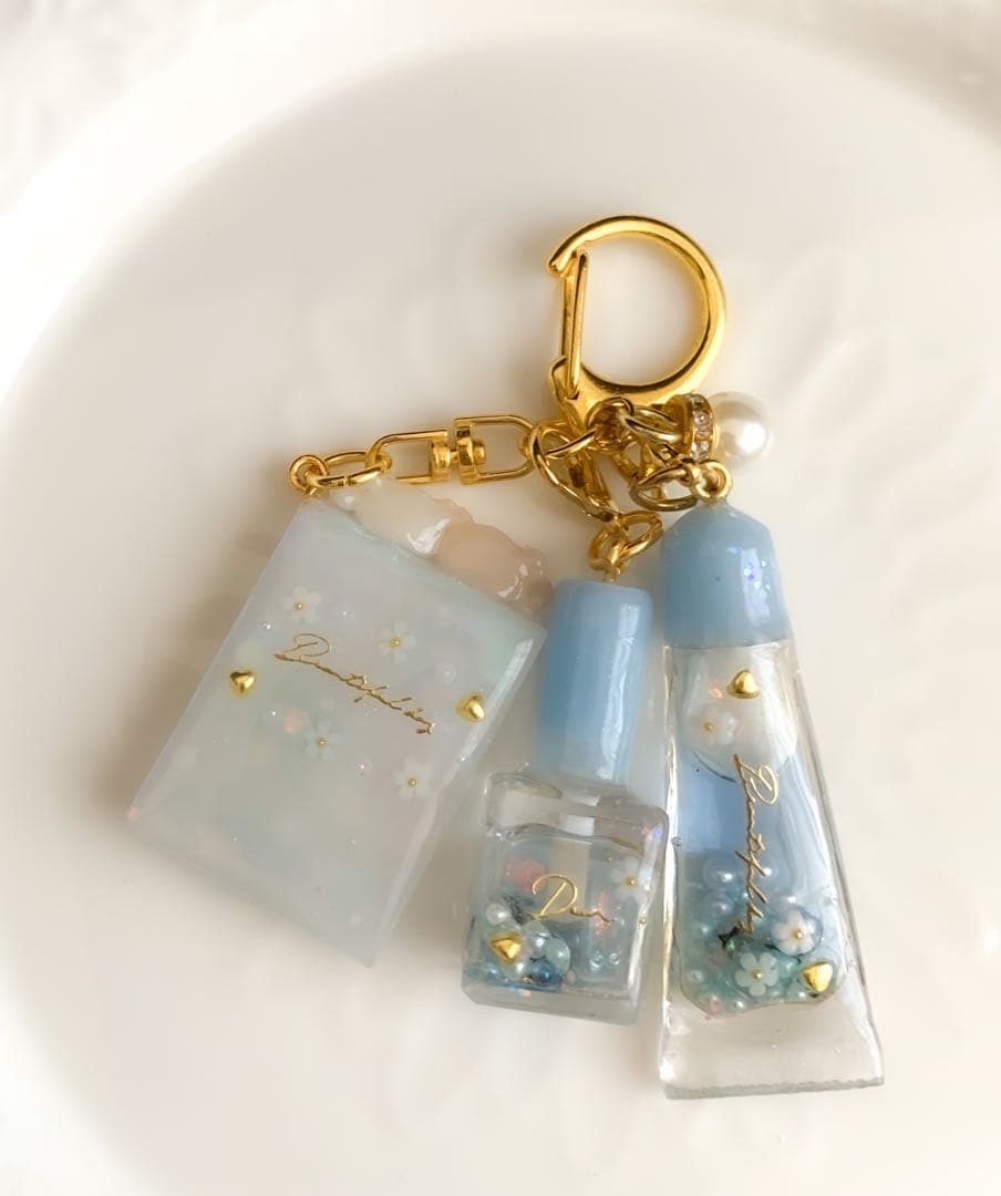 シャカシャカ　シェイカー　レジンキーホルダー　オーダー　м ɪ﻿ ʜ ο様