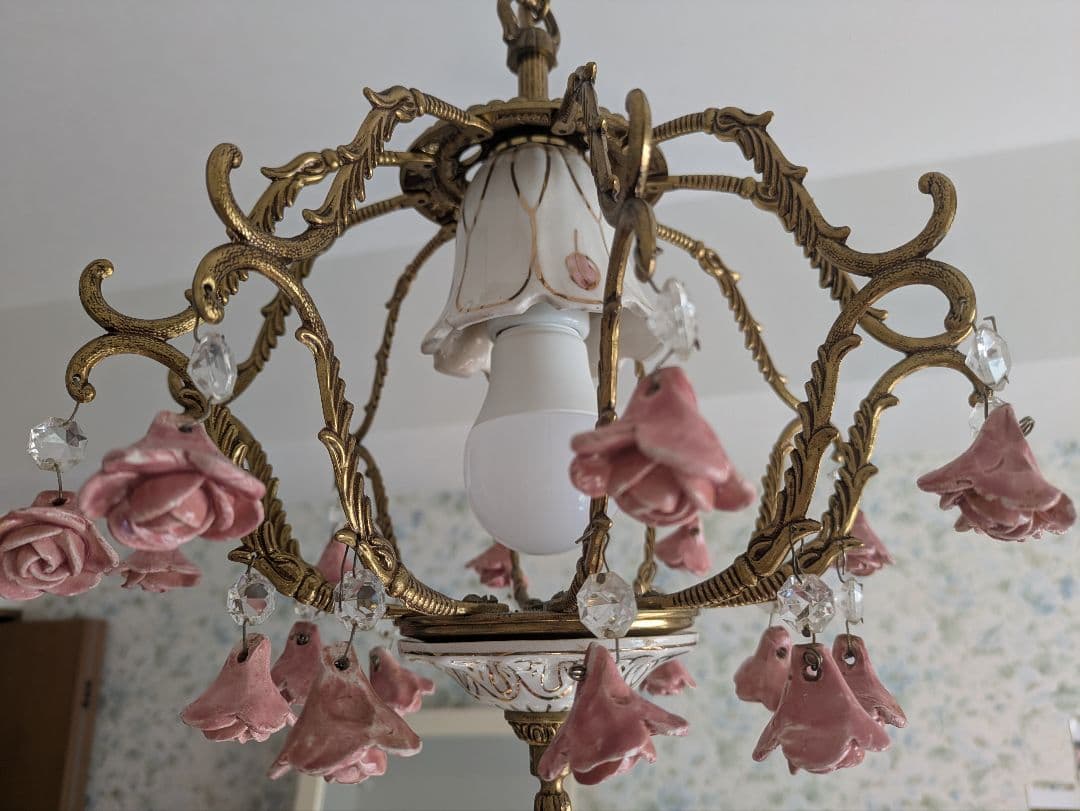 フランスアンティーク シャンデリア ピンクローズ モチーフ シャンデリア