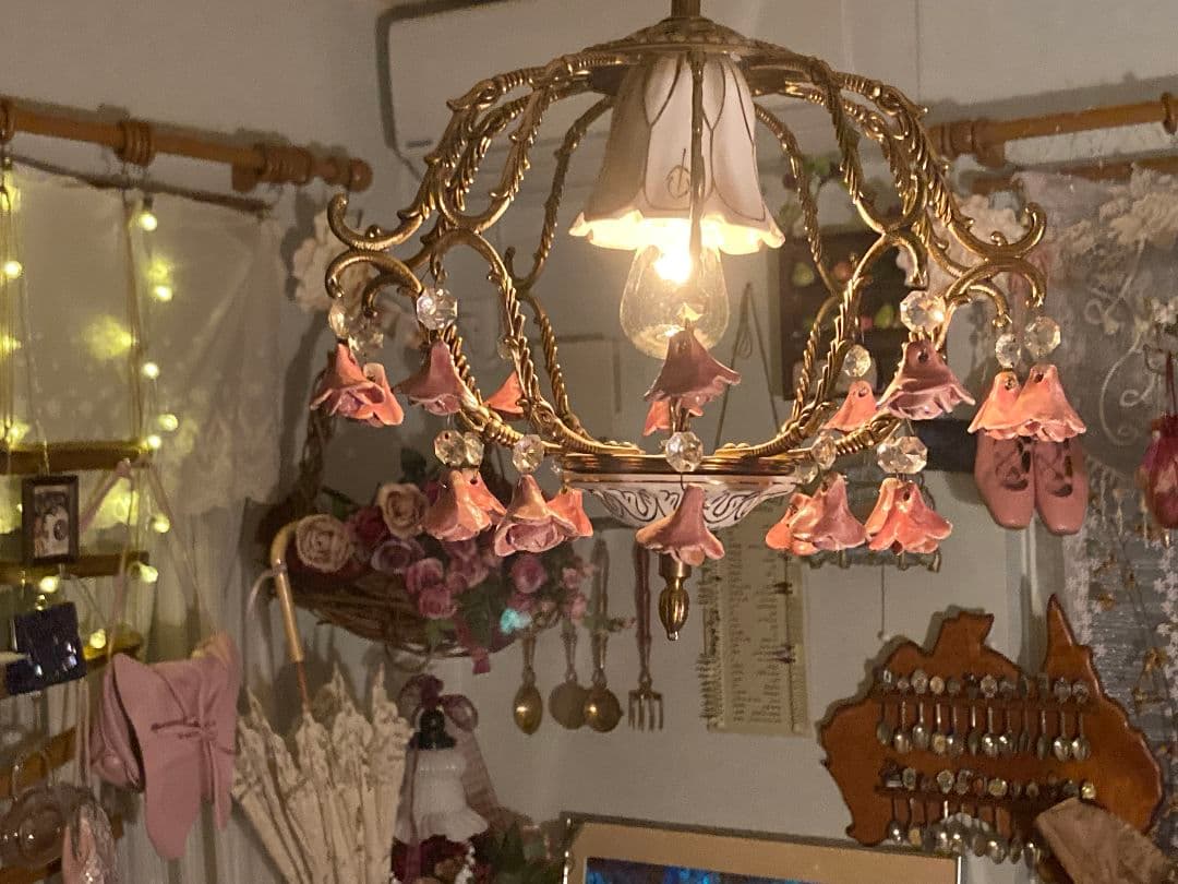 フランスアンティーク シャンデリア ピンクローズ モチーフ シャンデリア