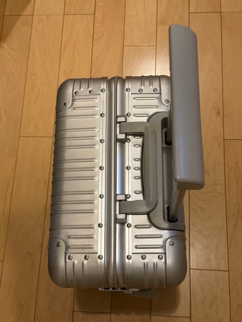 メルセデスベンツ　非売品　アルミキャリーバッグ　32L