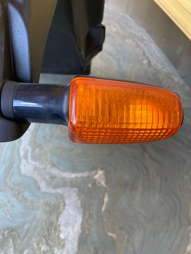 X*i様 ホーネット250 純正 リアフェンダー テールランプ ウインカー MC