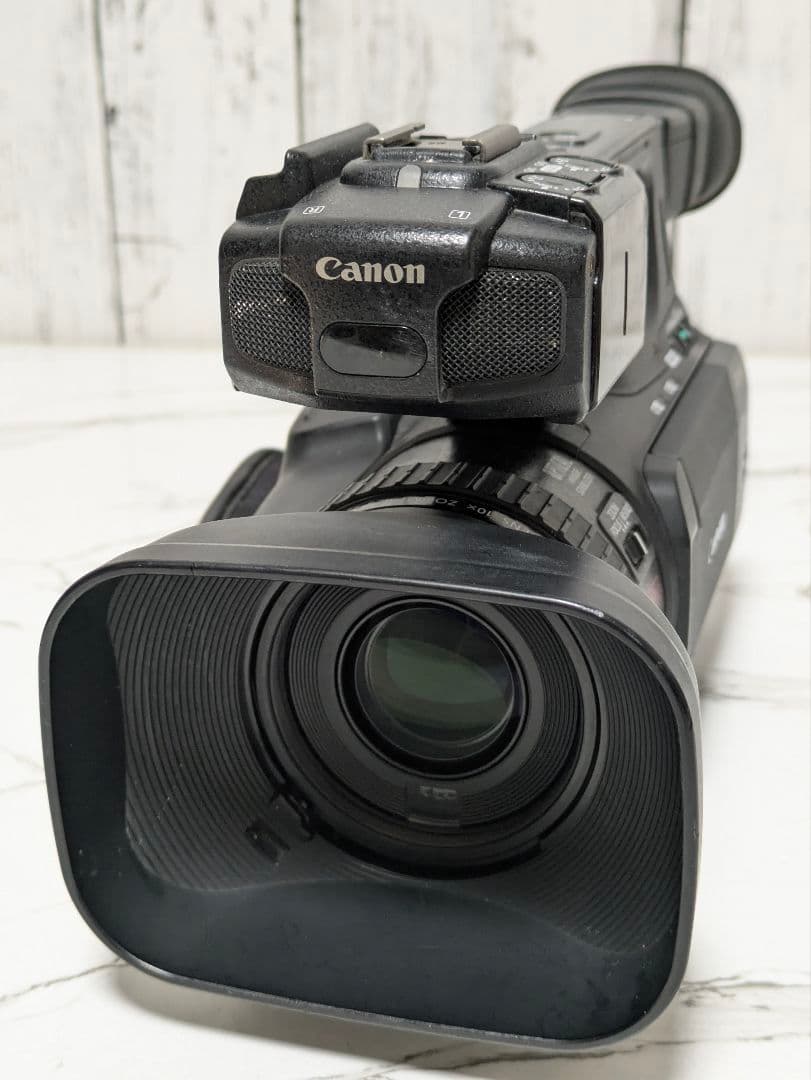 Canon　XF105