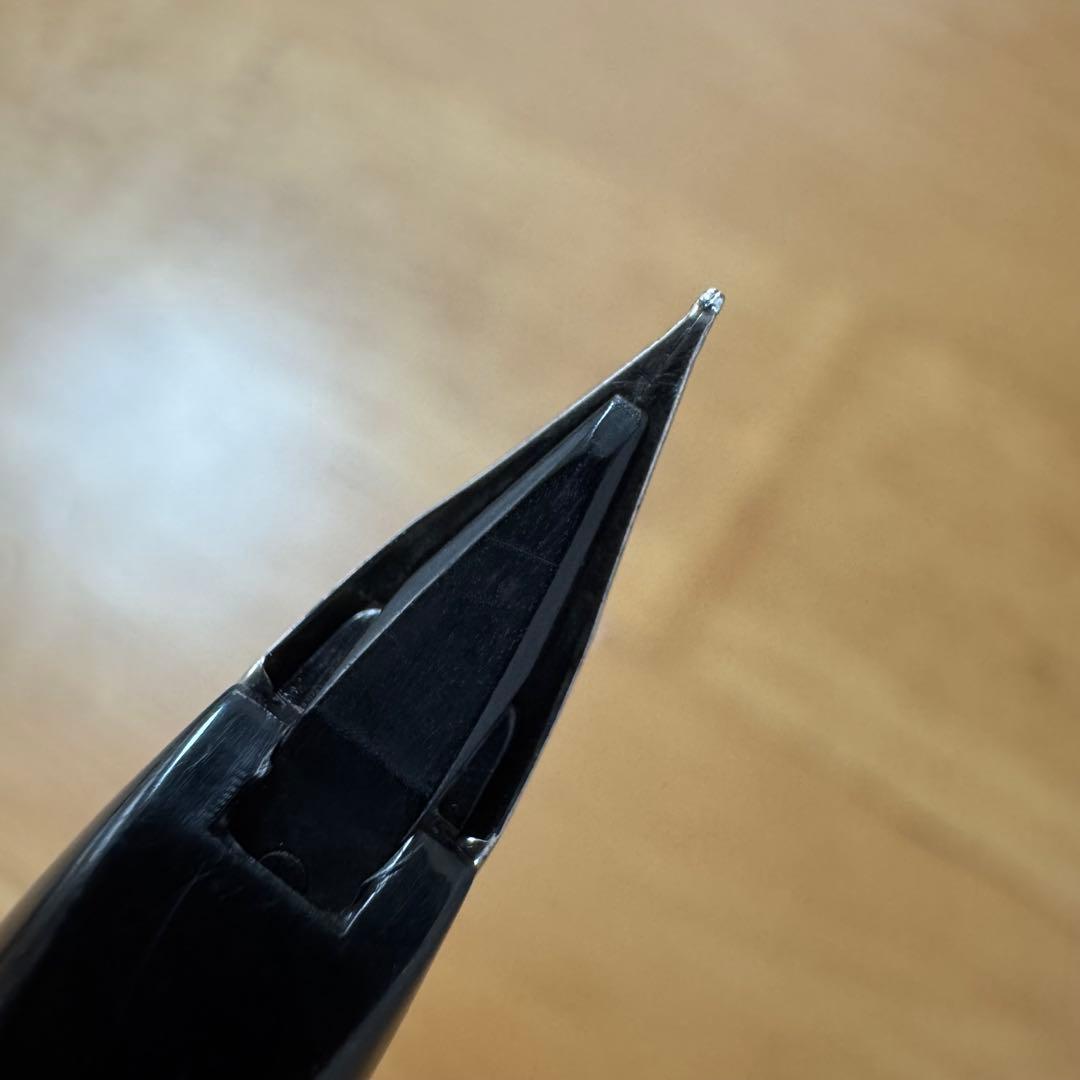 廃盤 パイロット Elite エリート 半格子 万年筆 18K 750 F 蝕刻