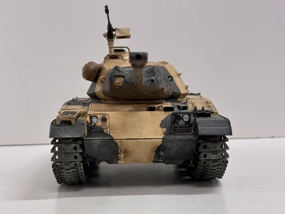 タミヤ　1/35 M41 完成品　戦車　模型　プラモデル　サウジアラビア