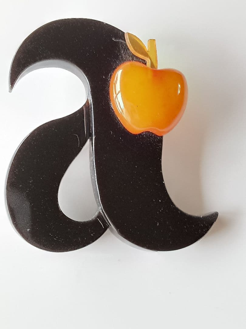 本鼈甲 ブローチ