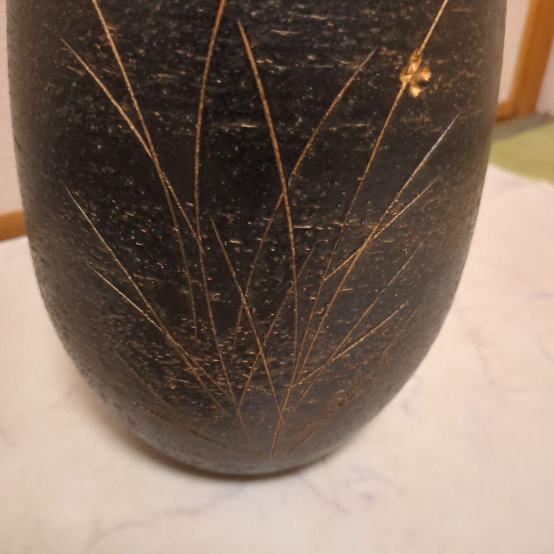 お正月　黒　陶器花瓶