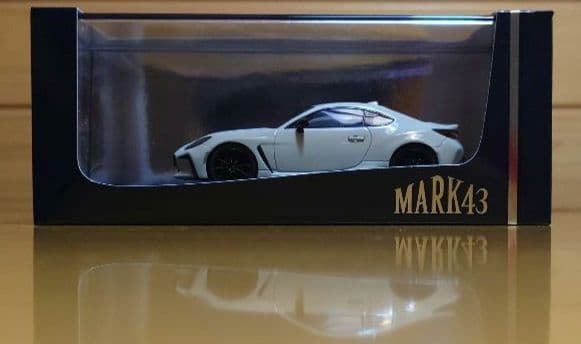 MARK43トヨタGR86 1/43クリスタルホワイトパール新品ミニカー