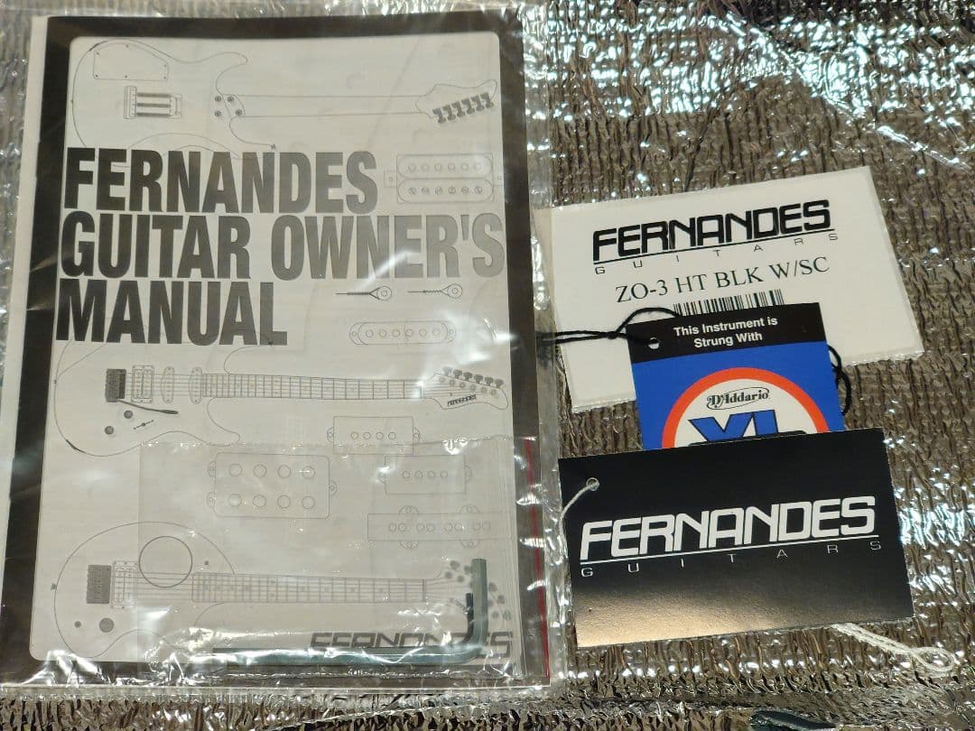 布袋寅泰 FERNANDES ZO-3 HOTEI MODEL