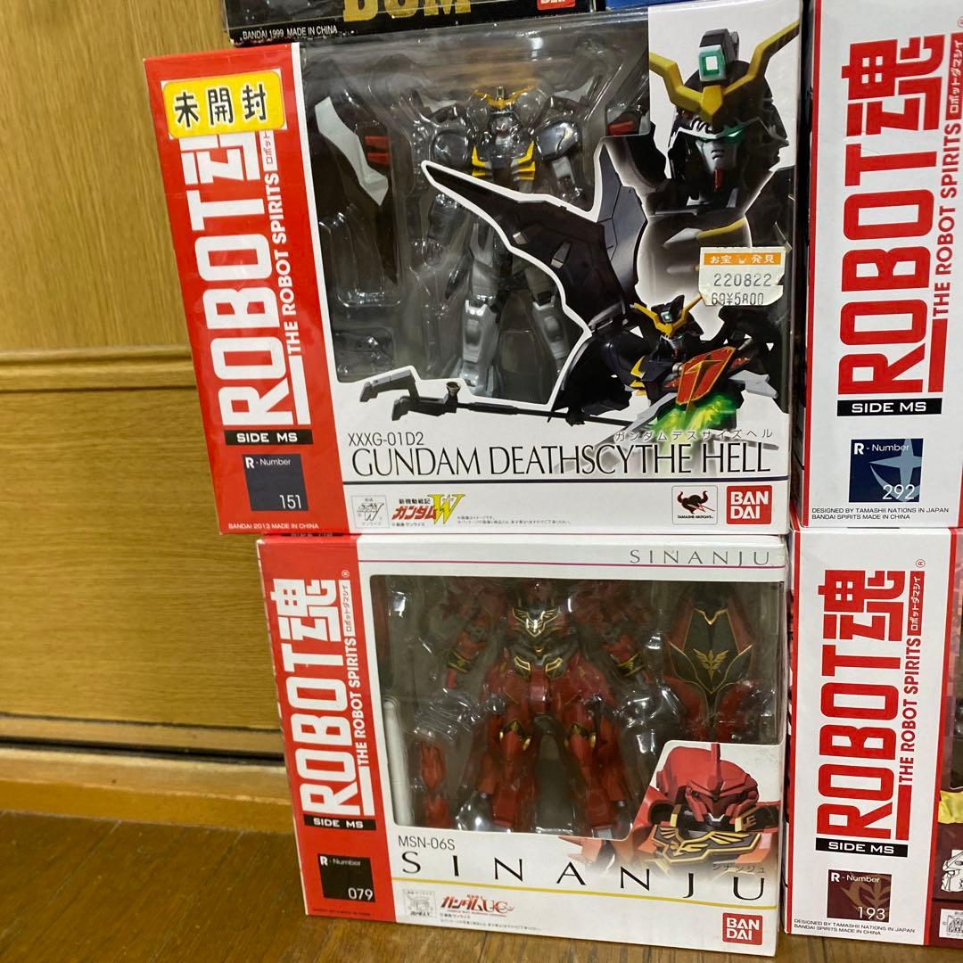 ガンダムUC ユニコーン　ガンダムW ウィング　フィギュア