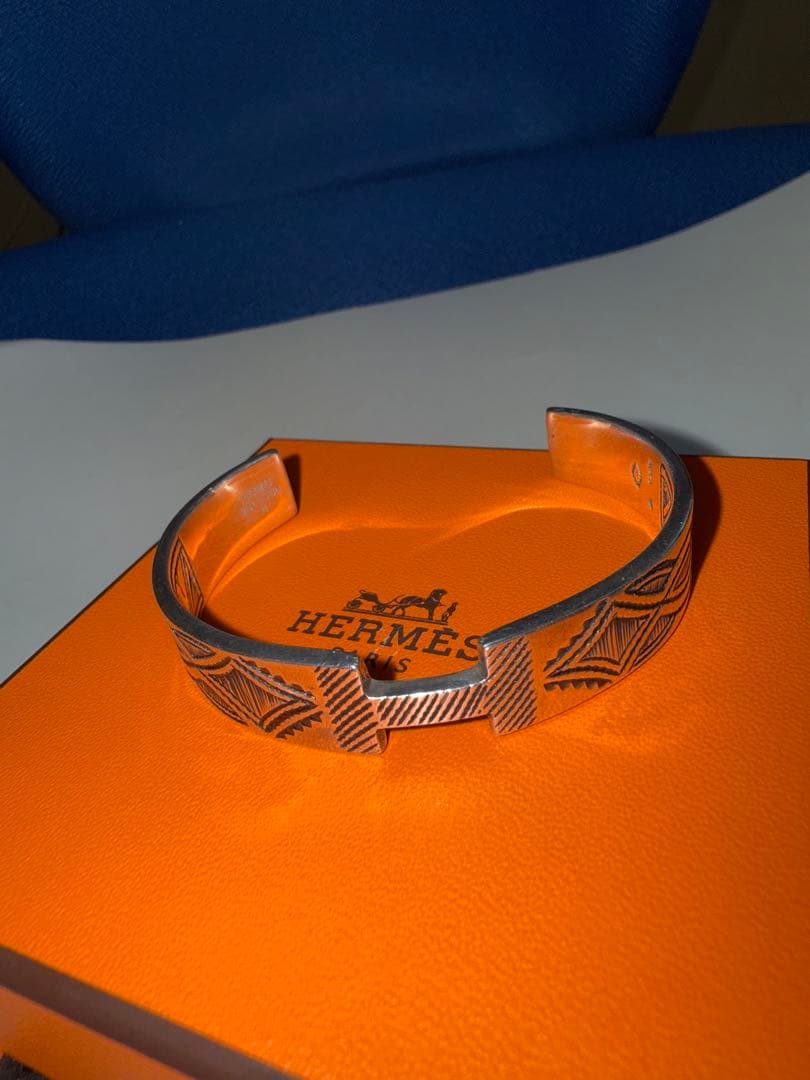 サム君HERMESTouaregトゥアレグ タコルテ バングルT4 美中古