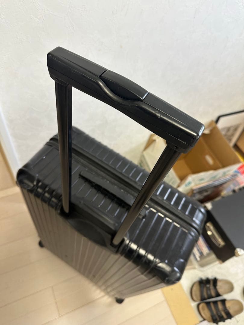 RIMOWA SALSA 104L 黒 キャリーカート ヒビありジャンク