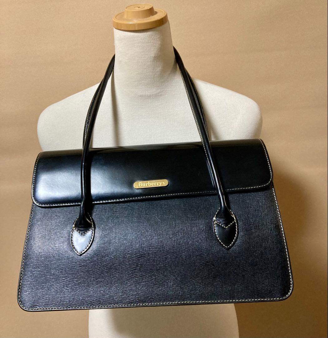 Burberry ブラック ハンドバッグ