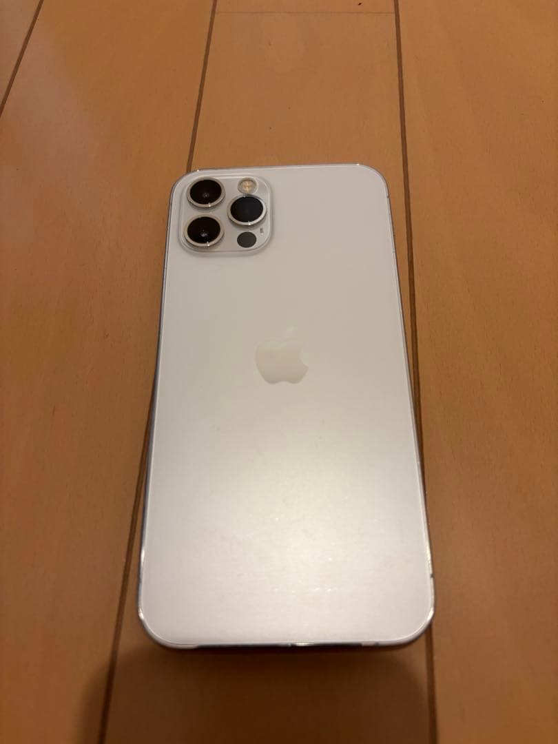 Apple iPhone 12 Pro シルバー