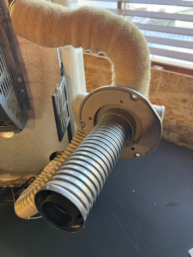 美品 2019年式 コロナFF式温風暖房機 木造11畳コンクリート18畳