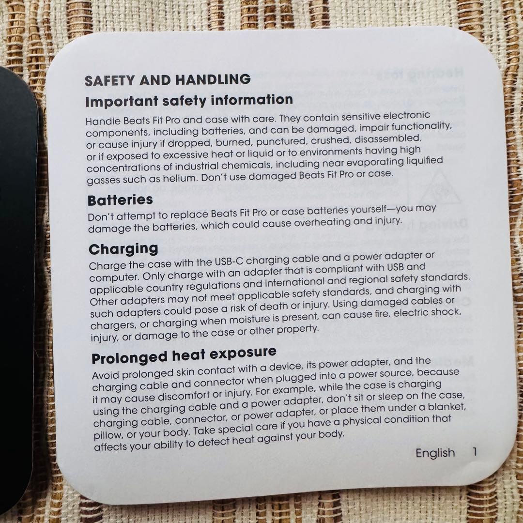 【beats】ワイヤレスイヤホン ②