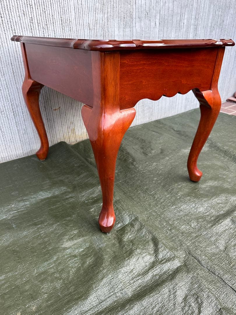 【サイドテーブル】木製　猫足　収納　花台　飾り台　インテリア　綺麗です◎