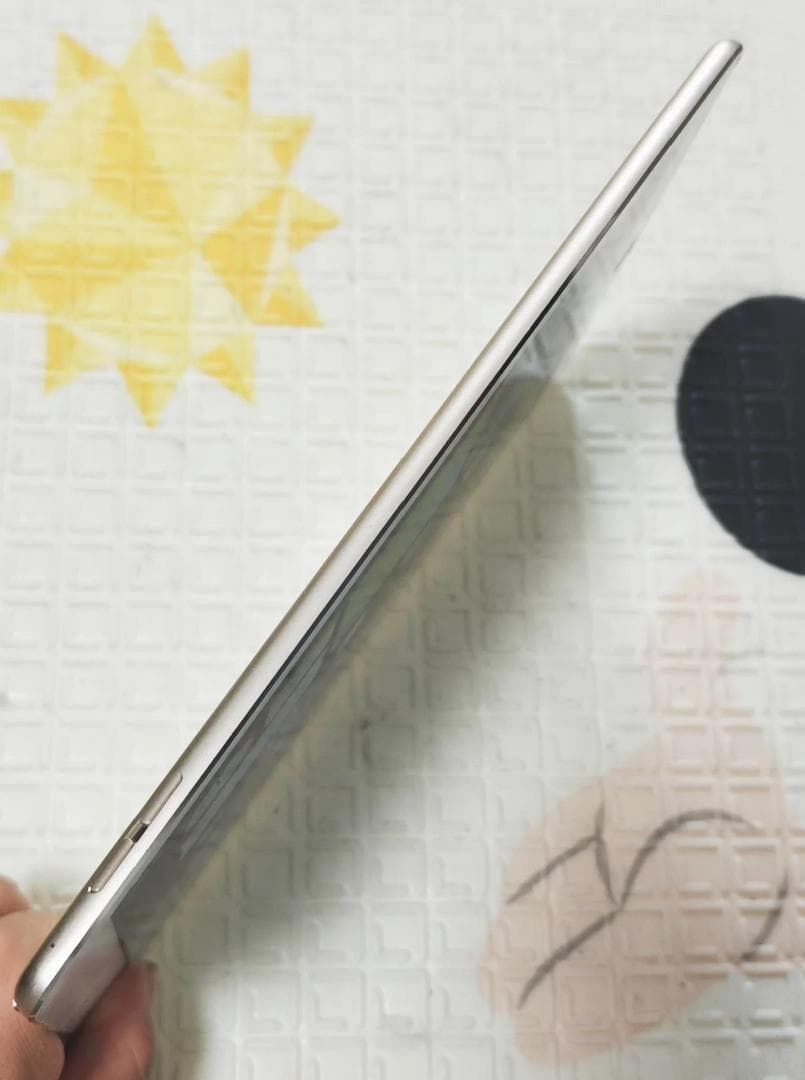 【ほぼ新品級】 iPad Air2 64GB Wi-Fiモデル