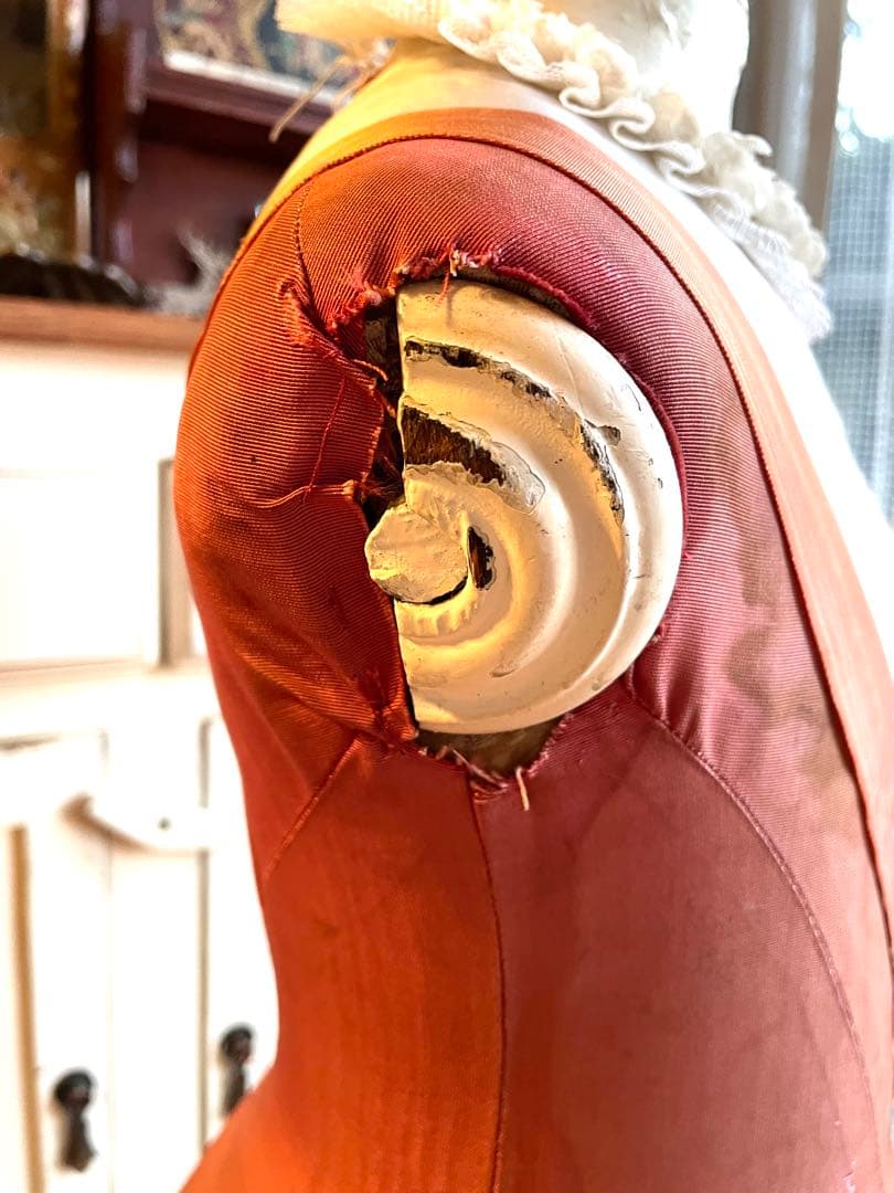 超レア　フランスアンティーク　チャイルドトルソー　ブローチ＆布花付き　たのメル便